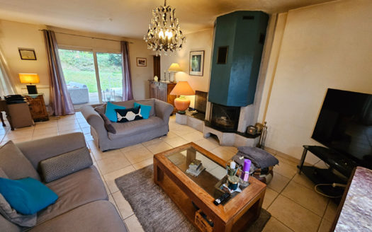 Maison récente 195 m² NEYRON