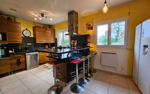 Maison récente 195 m² NEYRON