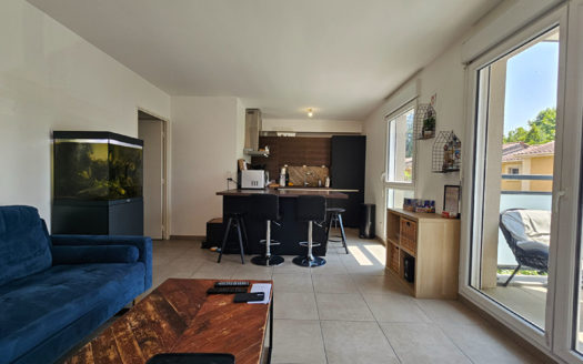 T2 récent avec garage Bachut