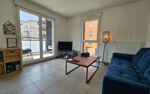 T2 récent avec garage Bachut