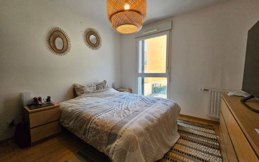 T2 récent avec garage Bachut