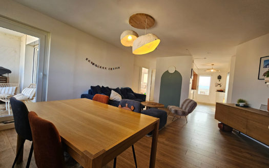 T4 rénové avec parking Croix-Luizet