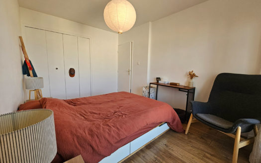 T4 rénové avec parking Croix-Luizet