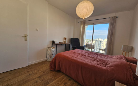 T4 rénové avec parking Croix-Luizet