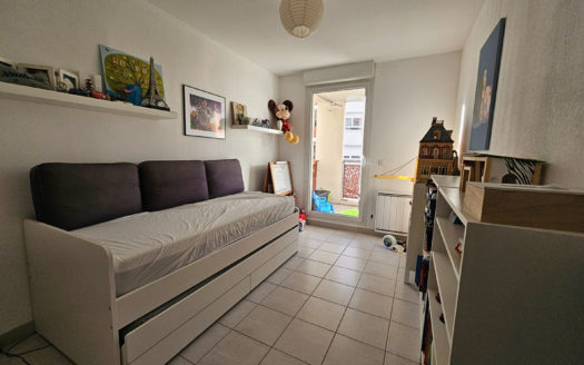 T3 récent métro Debourg