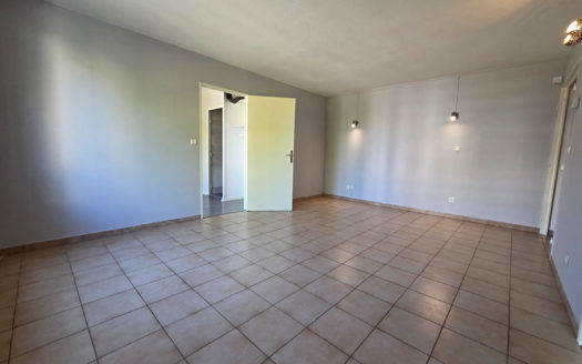 T2 récent avec garage Place Ronde