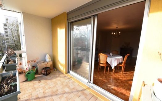 T5 avec balcons et parkings Tonkin / Charpennes