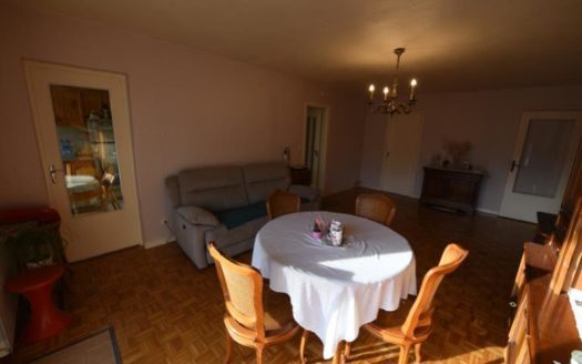 T5 avec balcons et parkings Tonkin / Charpennes