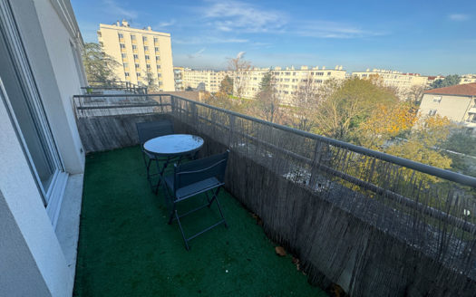 T2 Meublé avec Garage Lyon 5