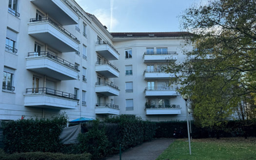 T2 Meublé avec Garage Lyon 5