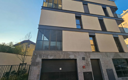 Garage à louer- métro Hénon