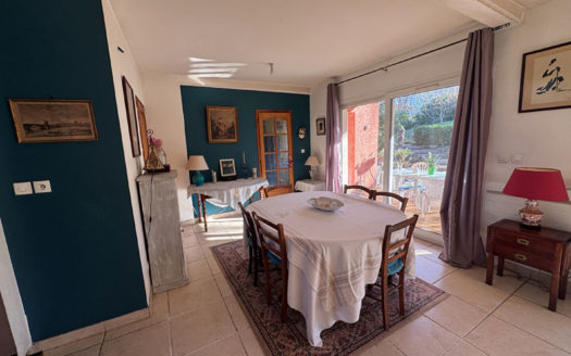 Maison récente 195 m² NEYRON