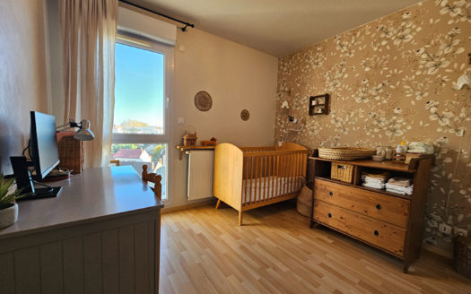 T3 récent avec garage CROIX-LUIZET