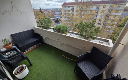 T3 avec garage La DOUA