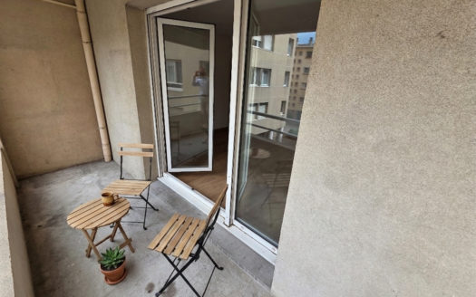 T4 Rénové avec balcon Charpennes