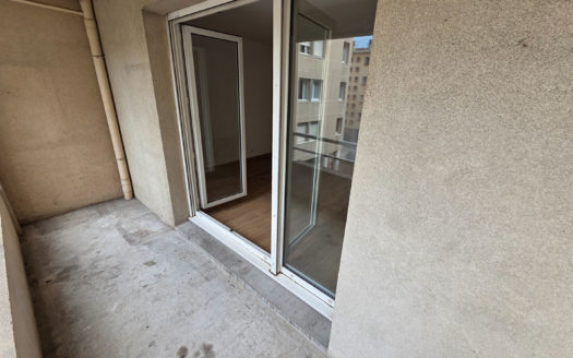 T4 Rénové avec balcon Charpennes